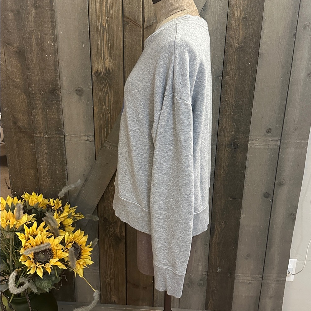 Evereve Gray Heart Graphic Sweatshirt Pima Cotton Crewneck Pullover M - Picture 4 of 10